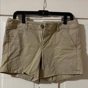 American Eagle Outfitters Beige Cargo Shorts